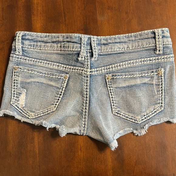 Wet seal jean shorts - Picture 6 of 9